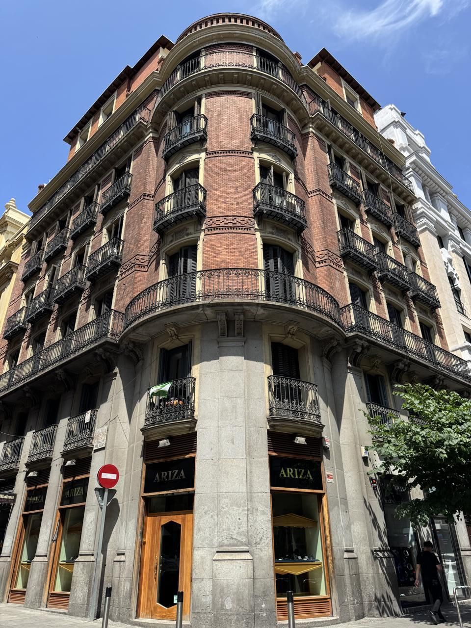 Vista exterior de Pis en venda en  Madrid Capital amb Aire condicionat i Terrassa