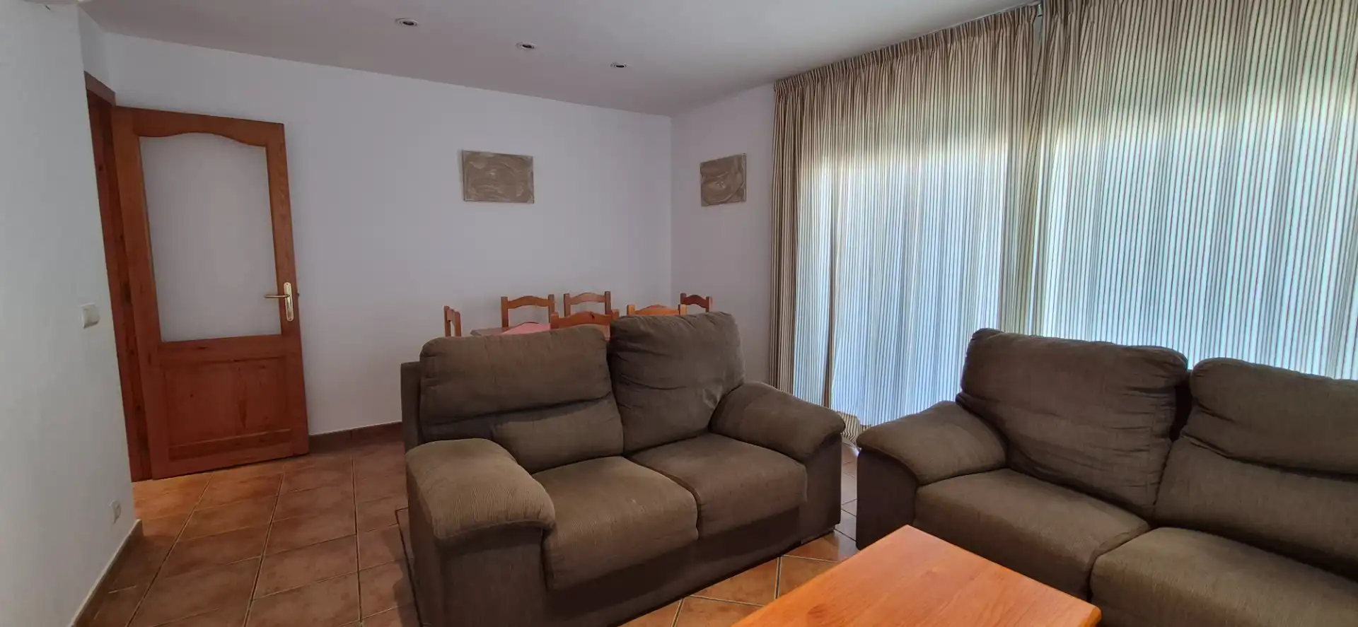 Apartament amb terrassa en venda a Carrer de Montgó 2