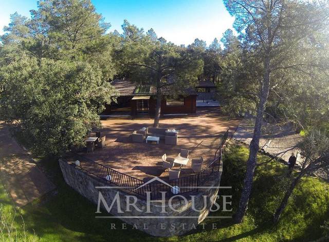 Finca rústica en Venta en Casavieja