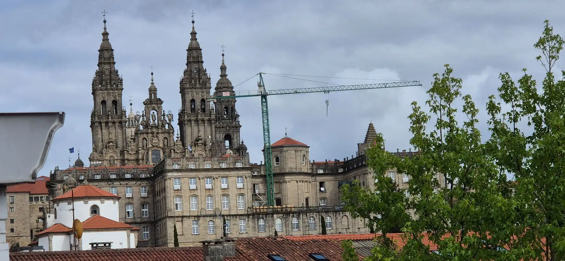Vista exterior de Casa o chalet en venta en Santiago de Compostela 