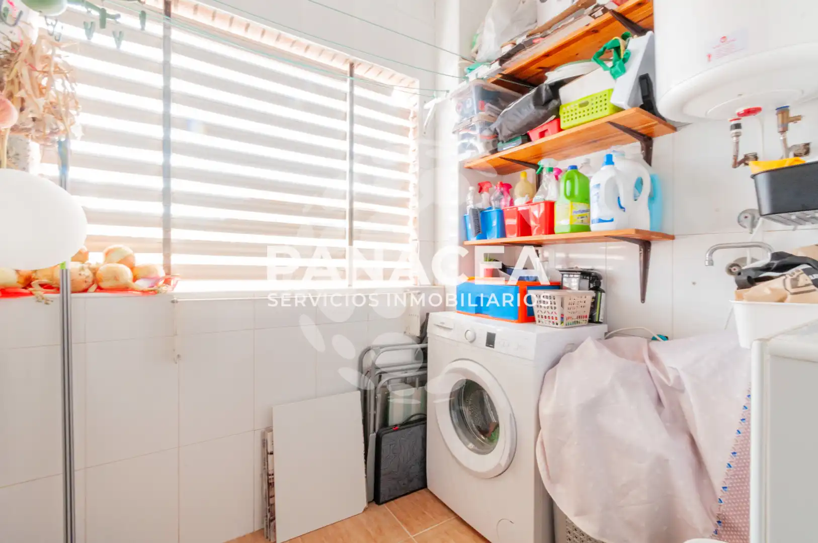 Piso en venta en Vícar con Amueblado, Microondas y TV