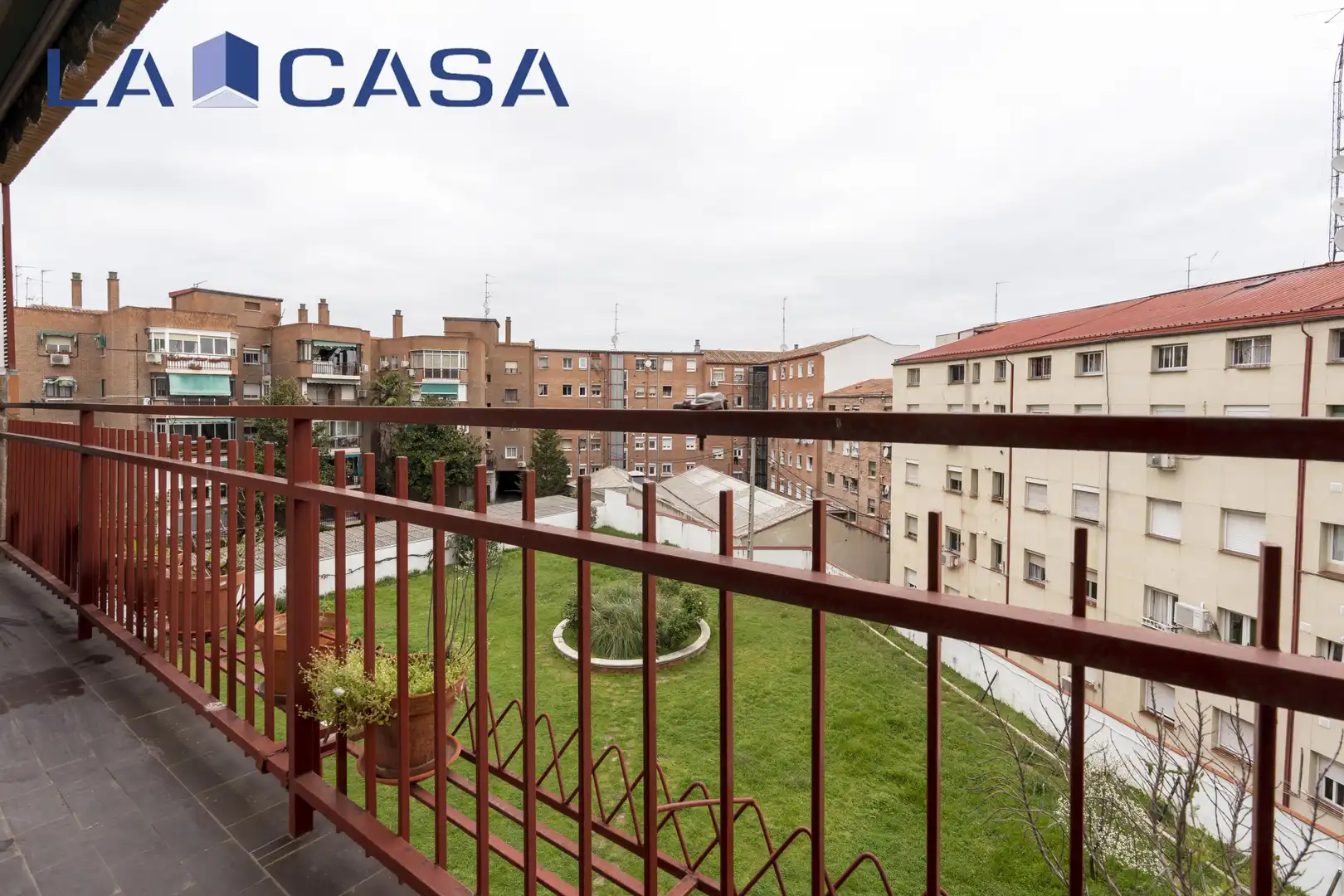 Habitación de Piso en venta en Madrid con Calefacción y Terraza