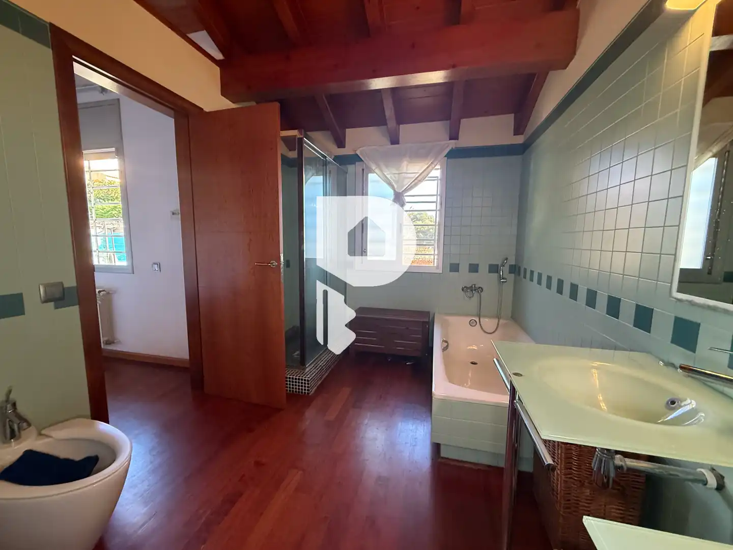 Bathroom of Houses for sale in Castelldefels  with Air Conditioner, Heating and Terrace