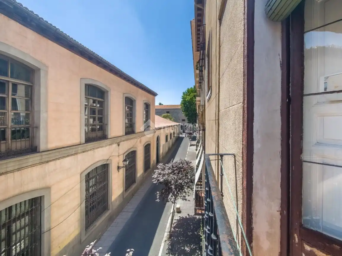 Vista exterior de Piso en venta en Madrid