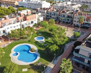 Vista exterior de Àtic en venda en Cubelles amb Terrassa i Balcó