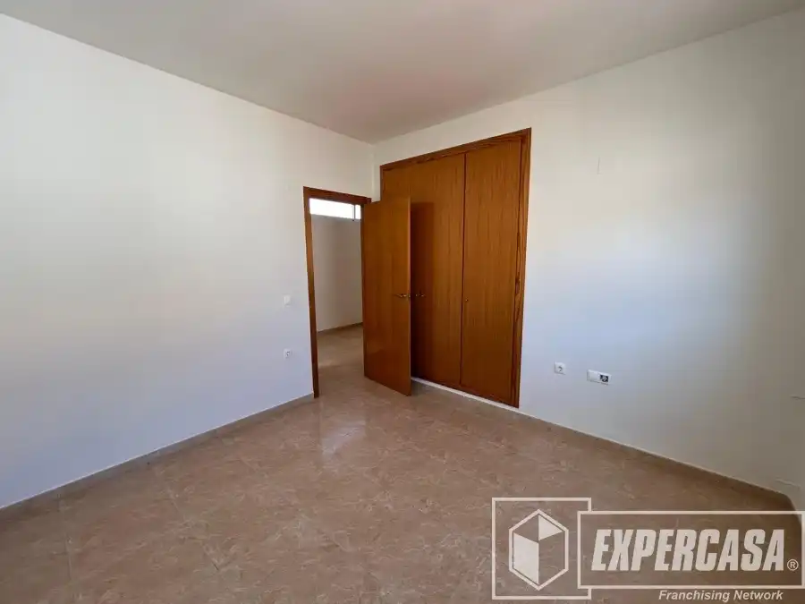 Casa adosada en venta en Marines con Terraza