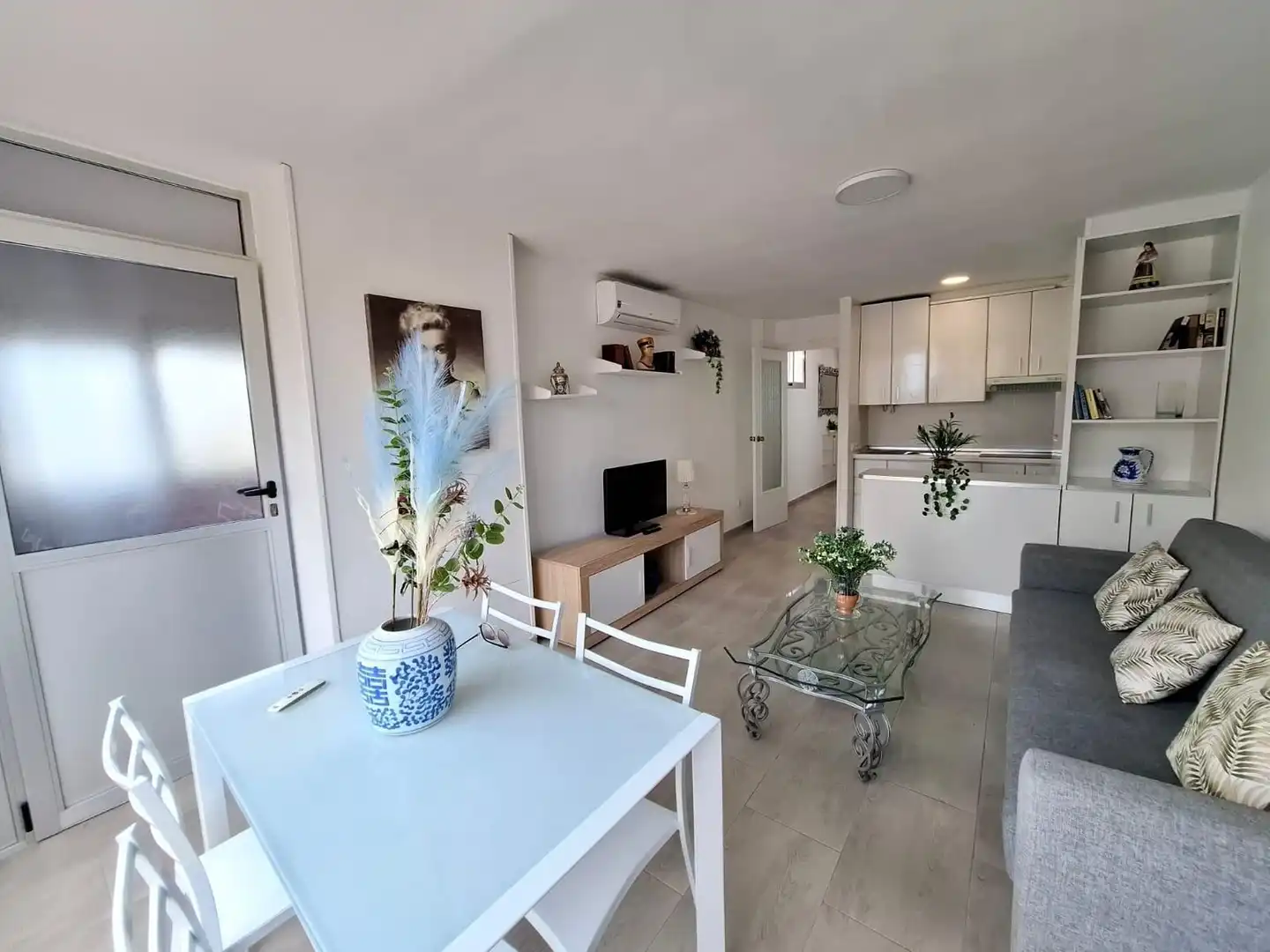 Flat with pool for sale in calle de Berna, imagen 5
