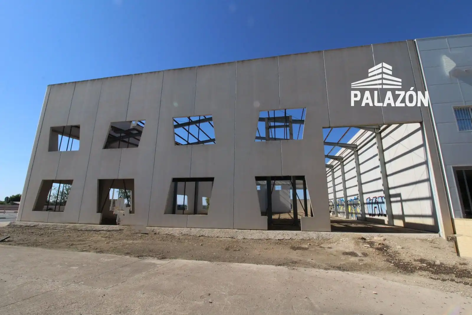 Industrial building to rent in Dolores, imagen 2