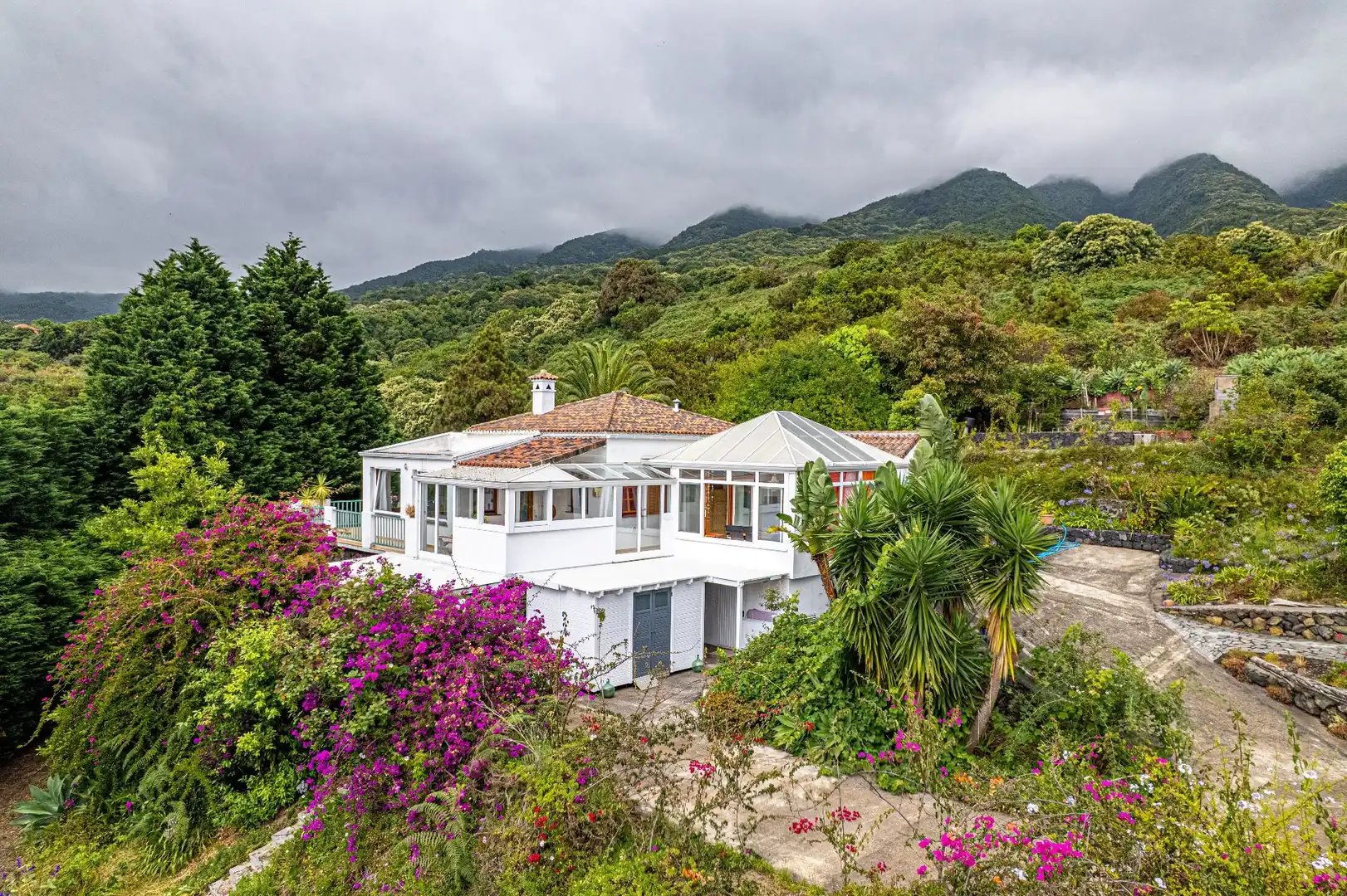 Vista exterior de Casa o xalet en venda en Breña Alta amb Piscina