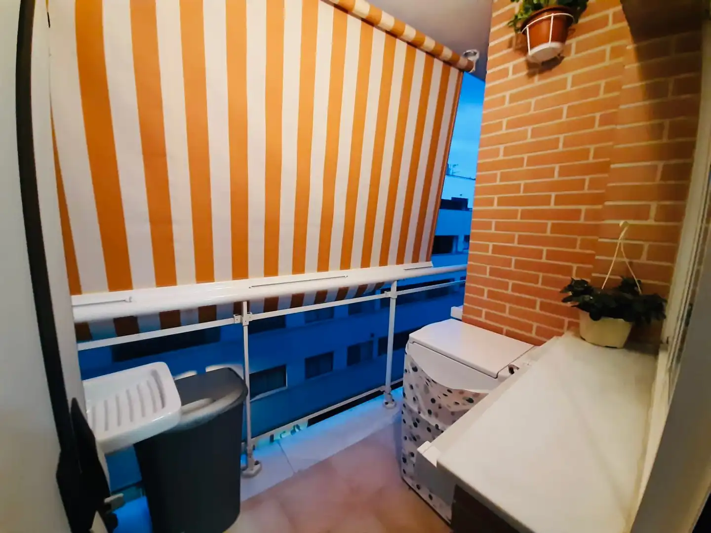 Terraza de Piso en venta en Oliva con Terraza, Trastero y Amueblado