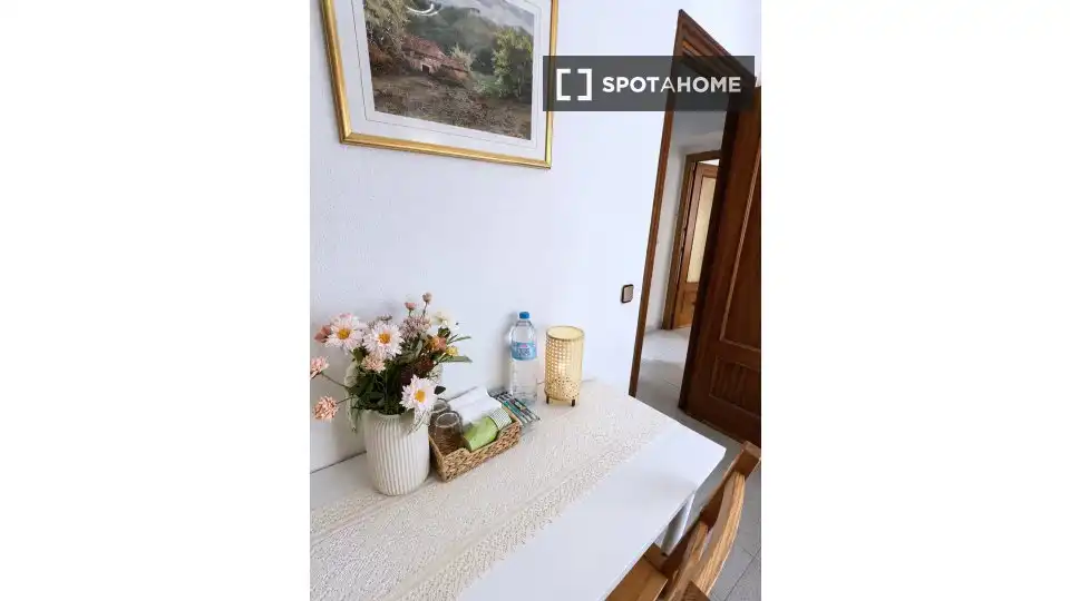 Habitación de Apartamento para compartir en Madrid con Aire acondicionado, Calefacción y Terraza