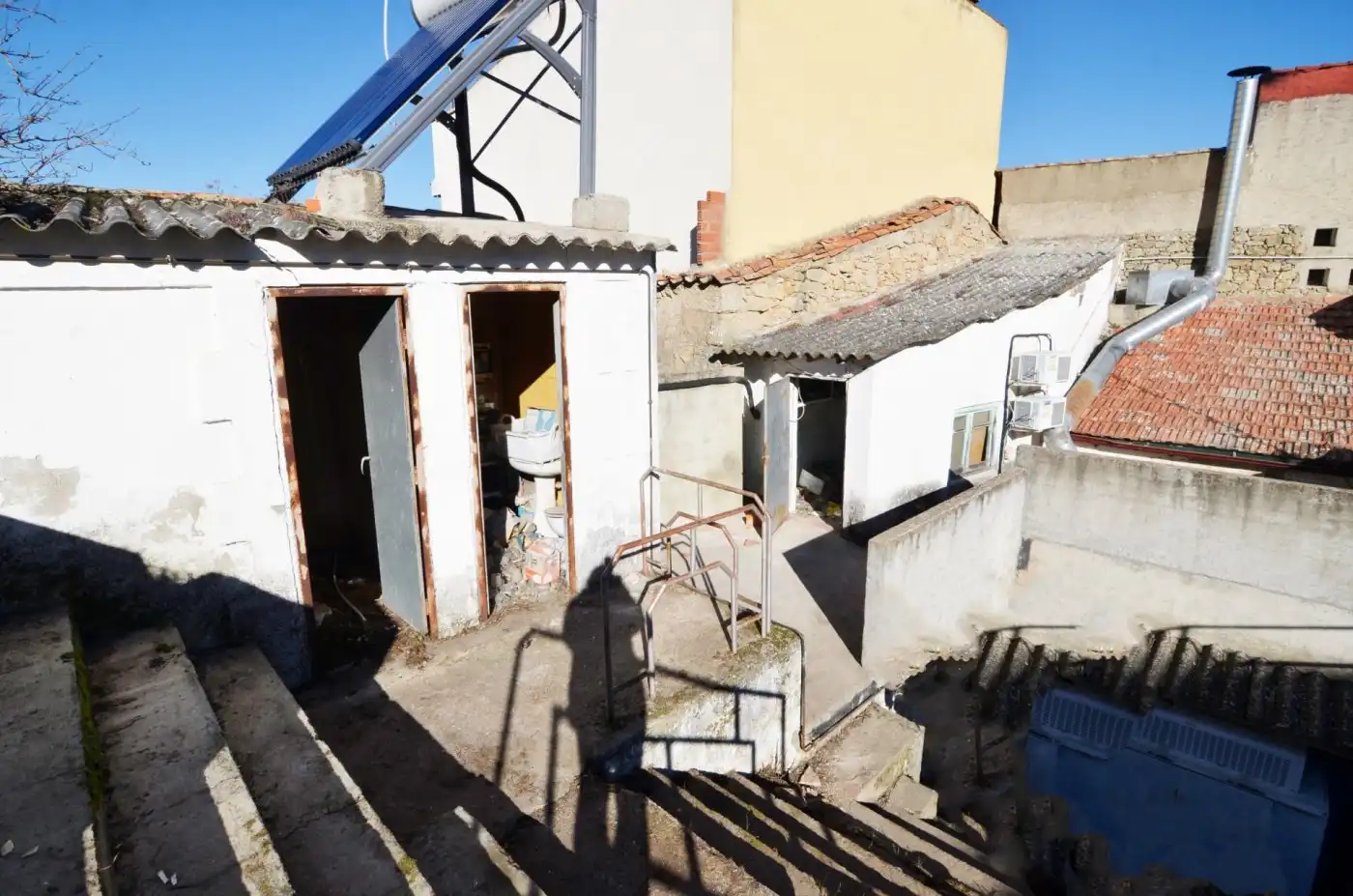Exterior view of Commercial properties for sale in Aldeadávila de la Ribera