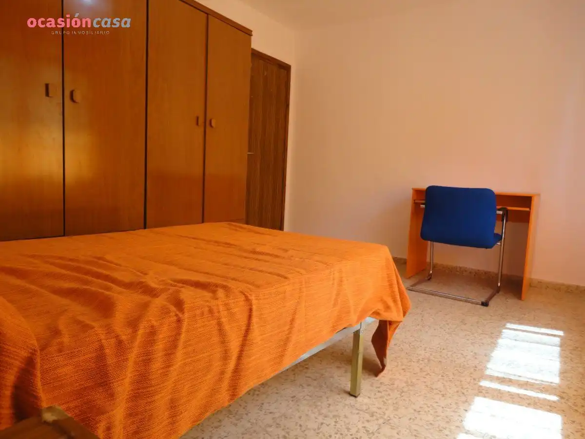 Flat for rent in Plaza de Toros