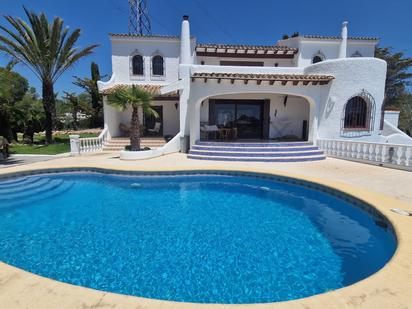 Piscina de Casa o xalet en venda en Calpe / Calp amb Aire condicionat, Terrassa i Piscina