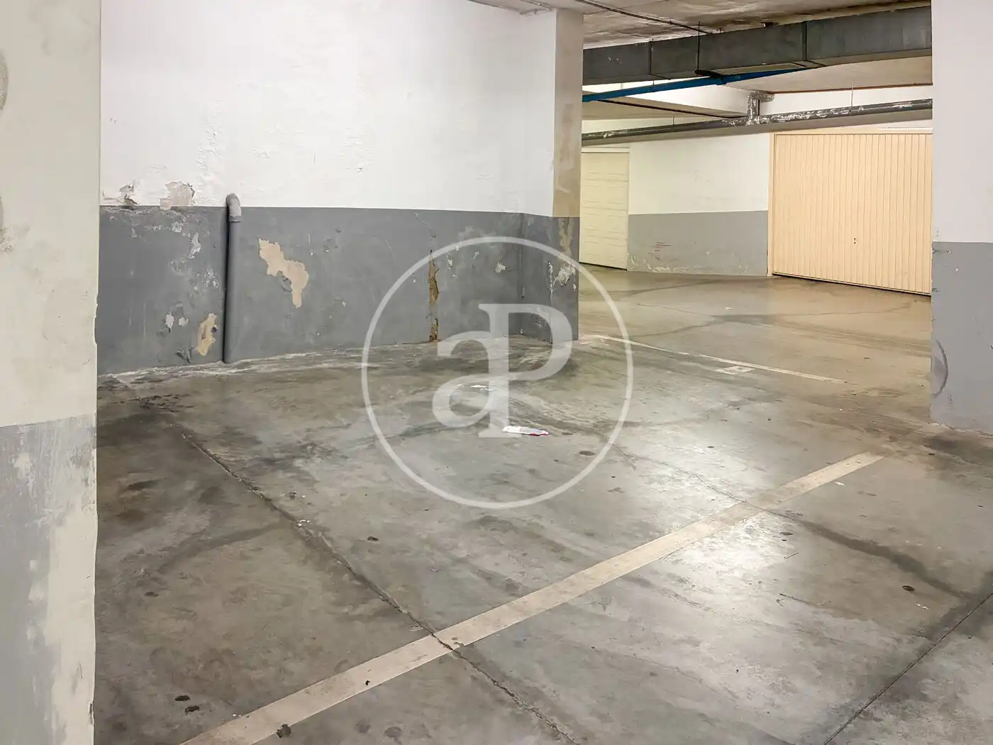 Parking de Piso de alquiler en Santa Pola con Calefacción, Trastero y Amueblado