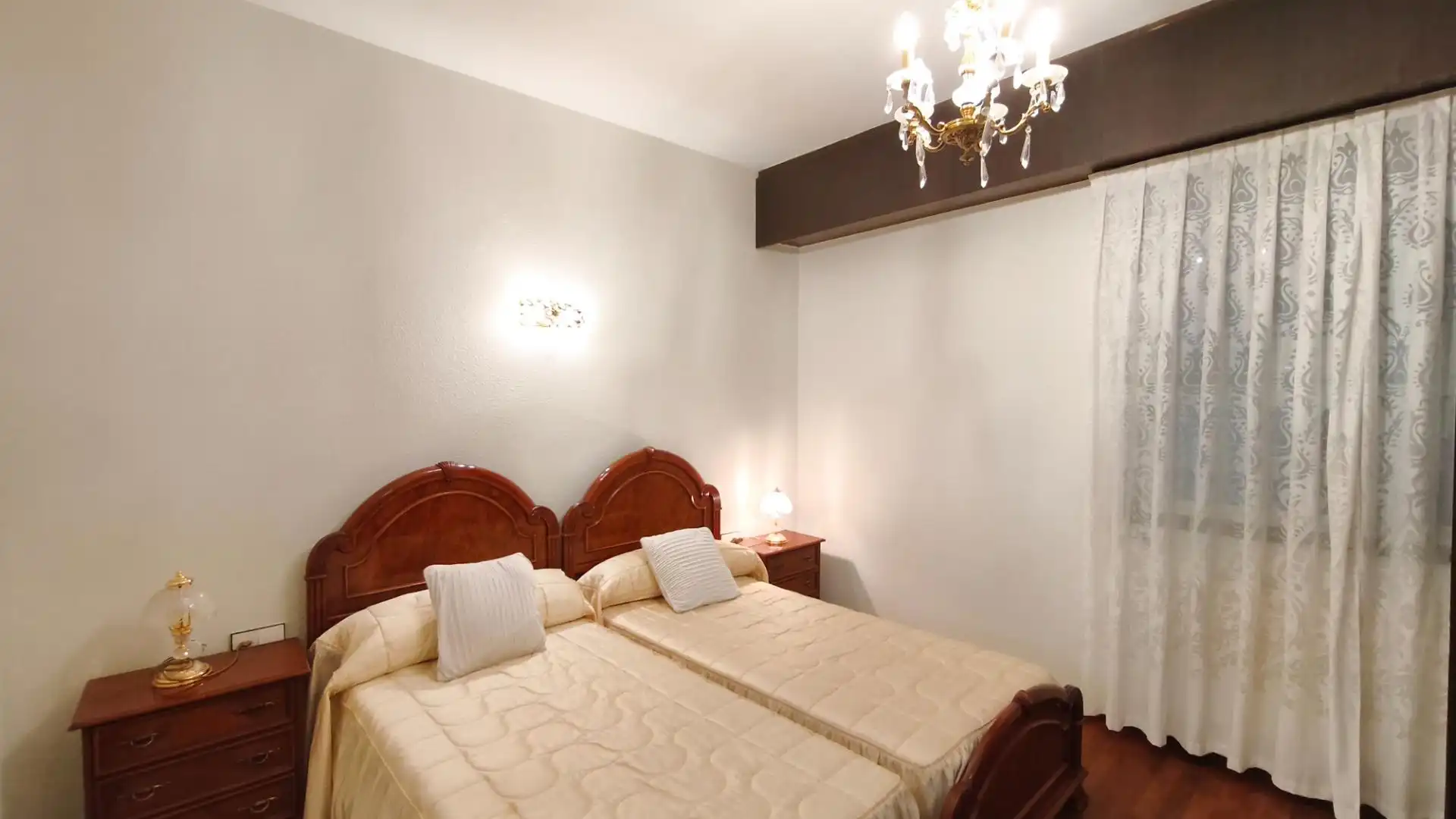 Habitación de Piso de alquiler en Bilbao  con Calefacción y Amueblado