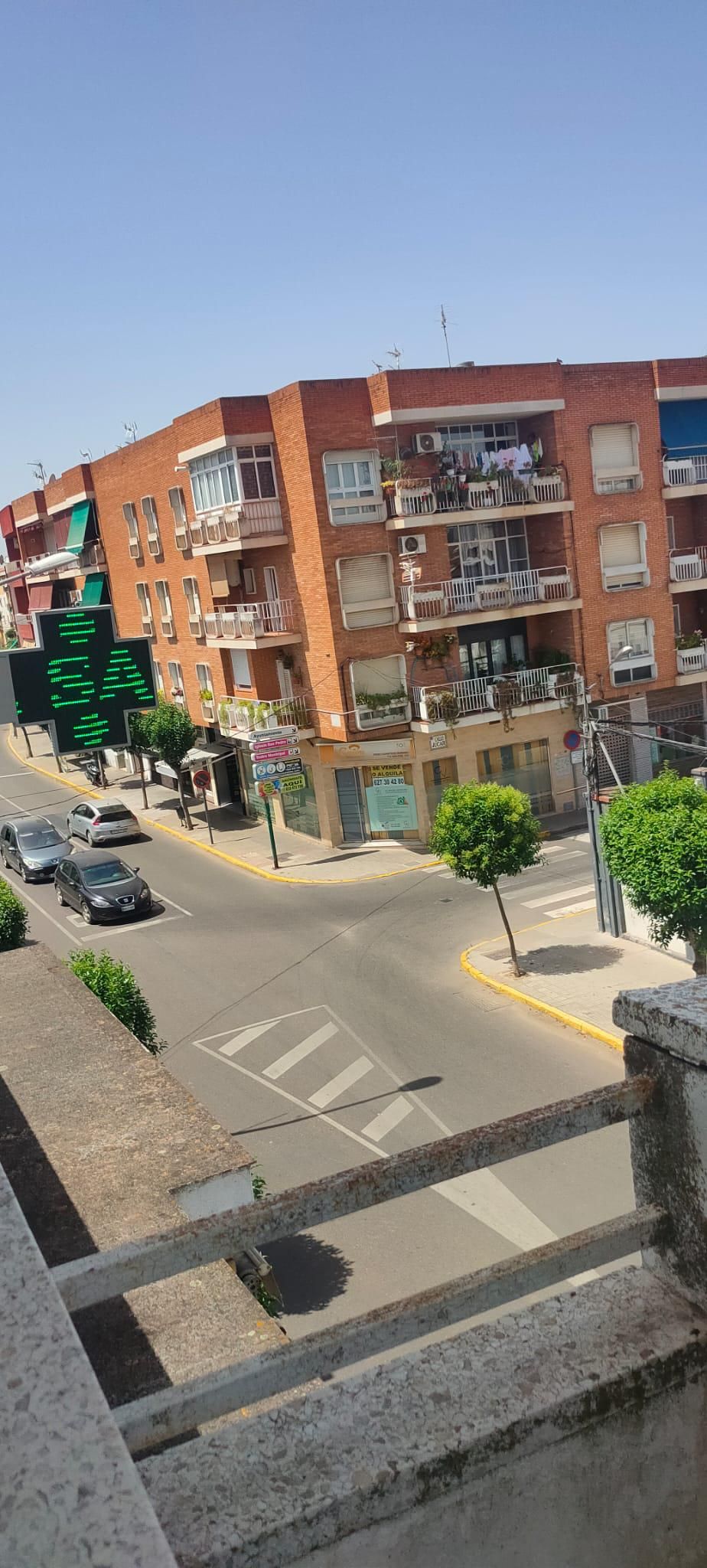 Vista exterior de Apartament en venda en Montijo amb Aire condicionat i Terrassa
