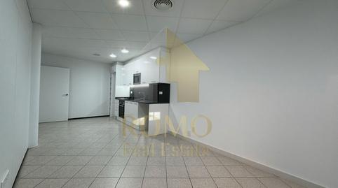 Foto 3 de Piso de alquiler en Carrer de Prat de la Riba, Santa Perpètua de Mogoda, Barcelona