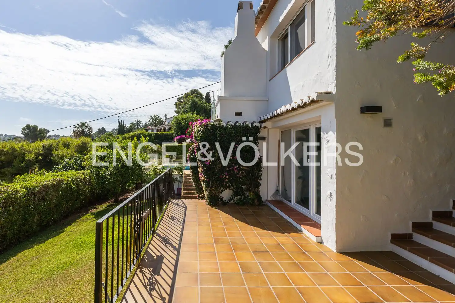Vista exterior de Casa o xalet en venda en Jávea / Xàbia amb Aire condicionat, Calefacció i Jardí privat