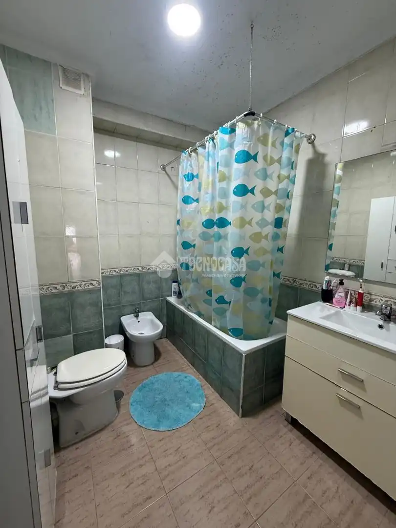 Badezimmer von Wohnung zum Verkauf in Huelva mit Heizung