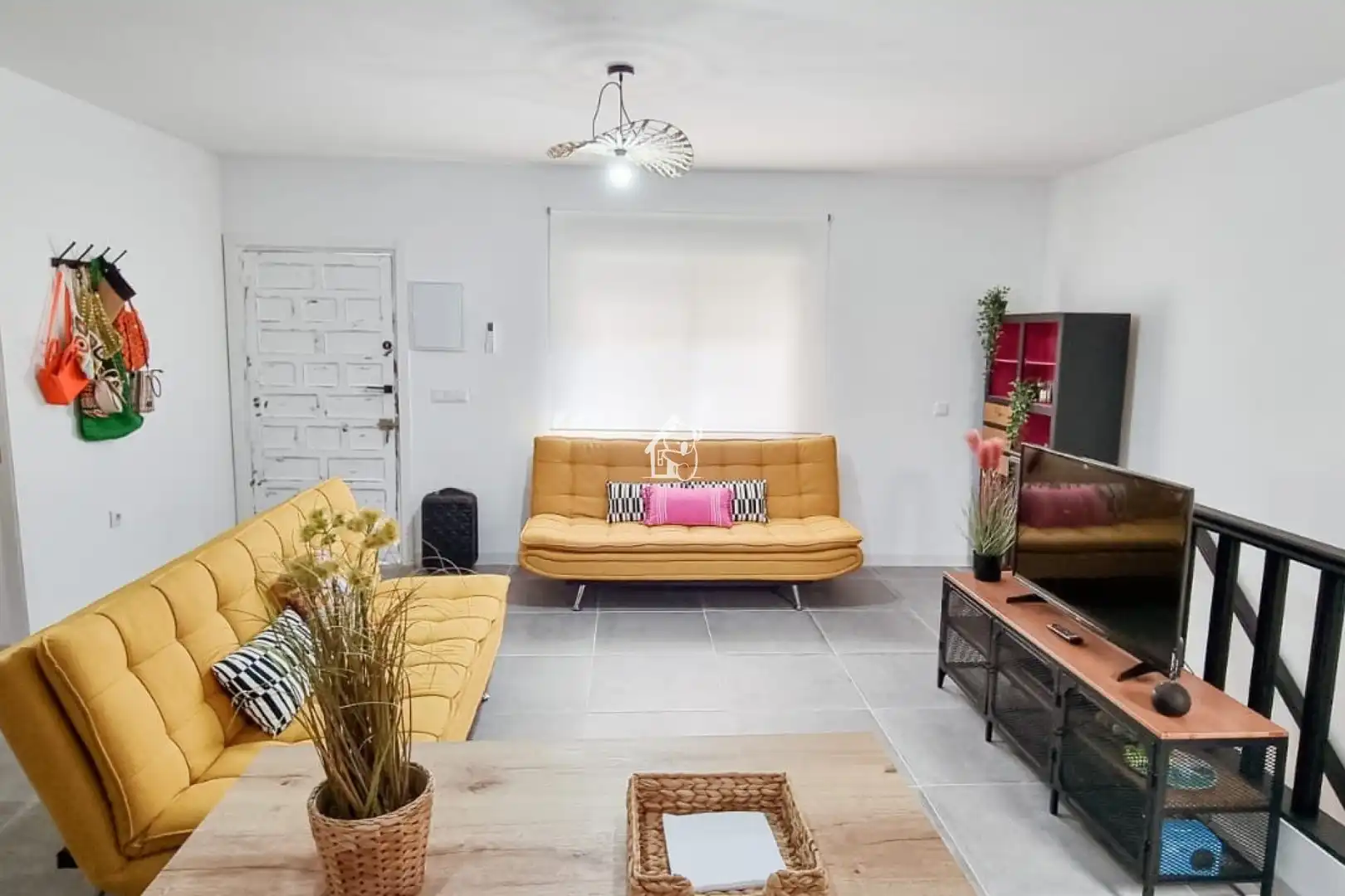 Sala d'estar de Casa o xalet de lloguer en Torrevieja amb Aire condicionat, Terrassa i Moblat