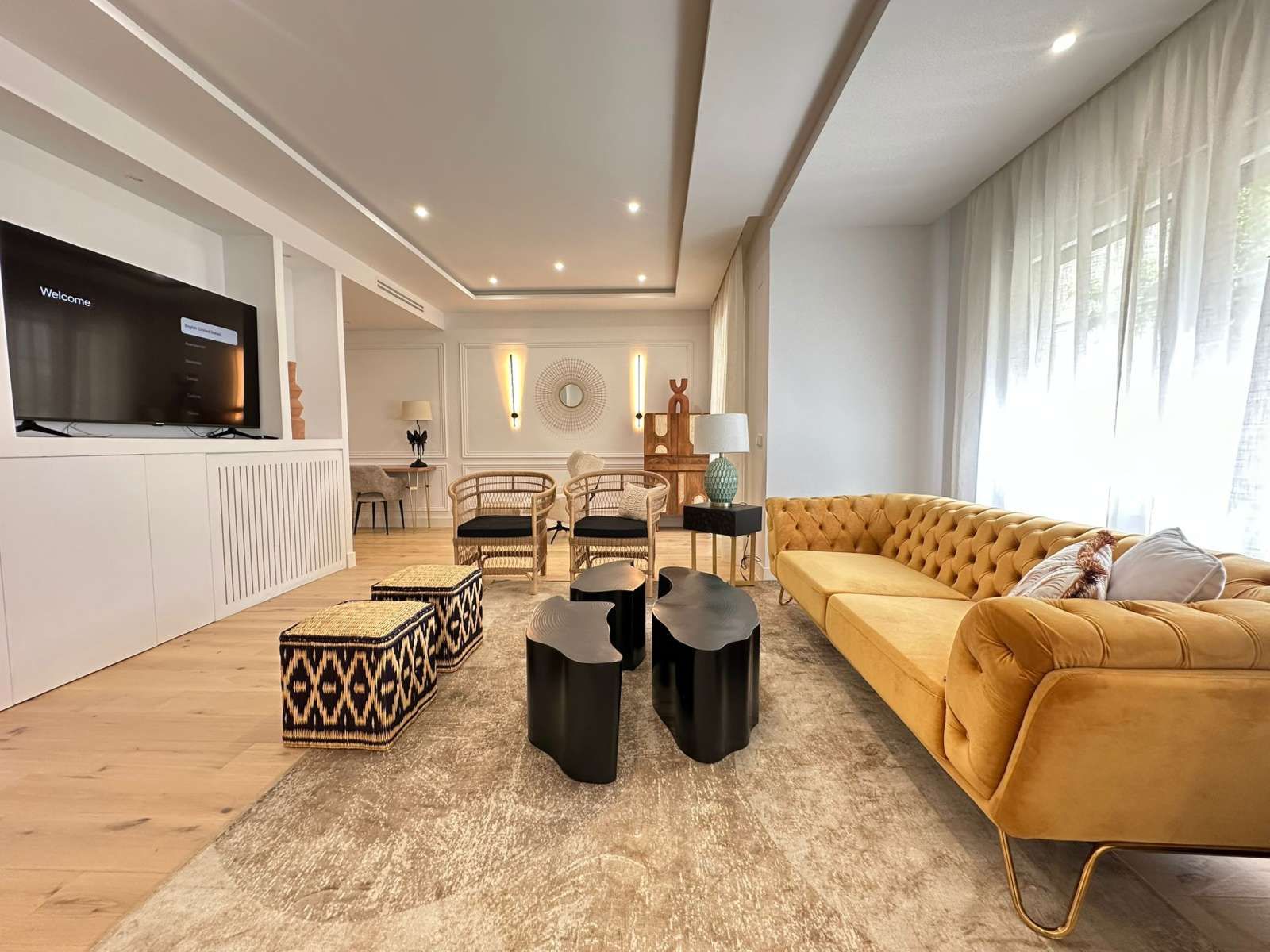 Living room of Apartments for share in  Madrid Capital  with Air Conditioner, Heating and Terrace
