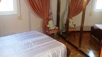 Bedroom of Flat for sale in  Madrid Capital