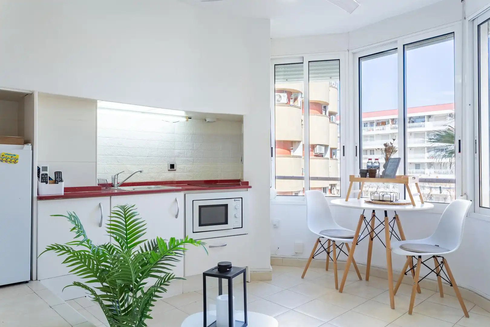Küche von Wohnung zum Verkauf in Vila-seca mit Klimaanlage, Privatgarten und Schwimmbad