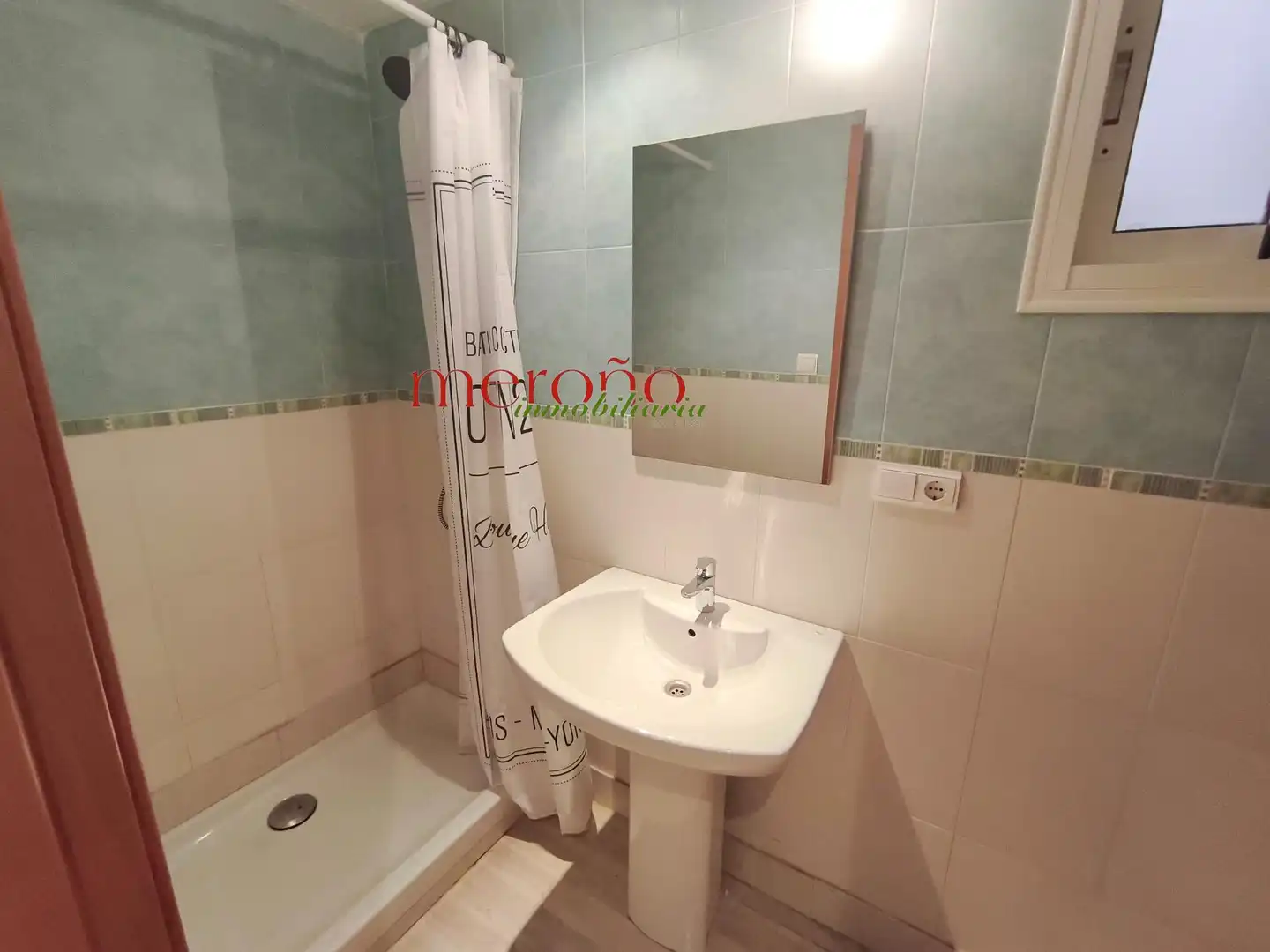 Bathroom of Flat for rent in Elche / Elx  with Furnished