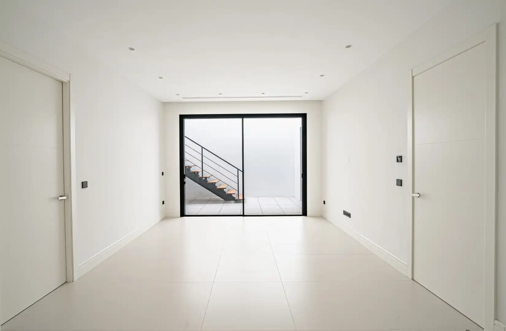 Chalet con piscina en venta en Milla de Oro, imagen 6