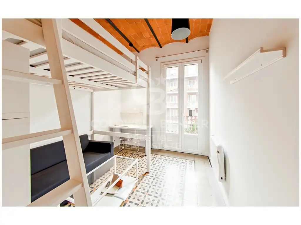 Appartamento con terrazza in vendita a Carrer Rosselló, imagen 3