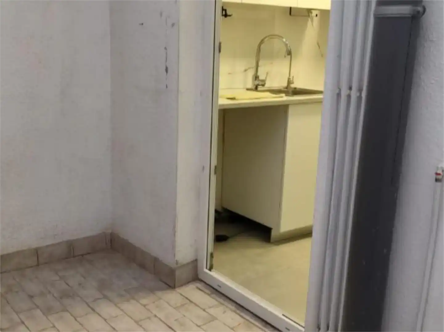 Bany de Pis de lloguer en Cunit amb Aire condicionat