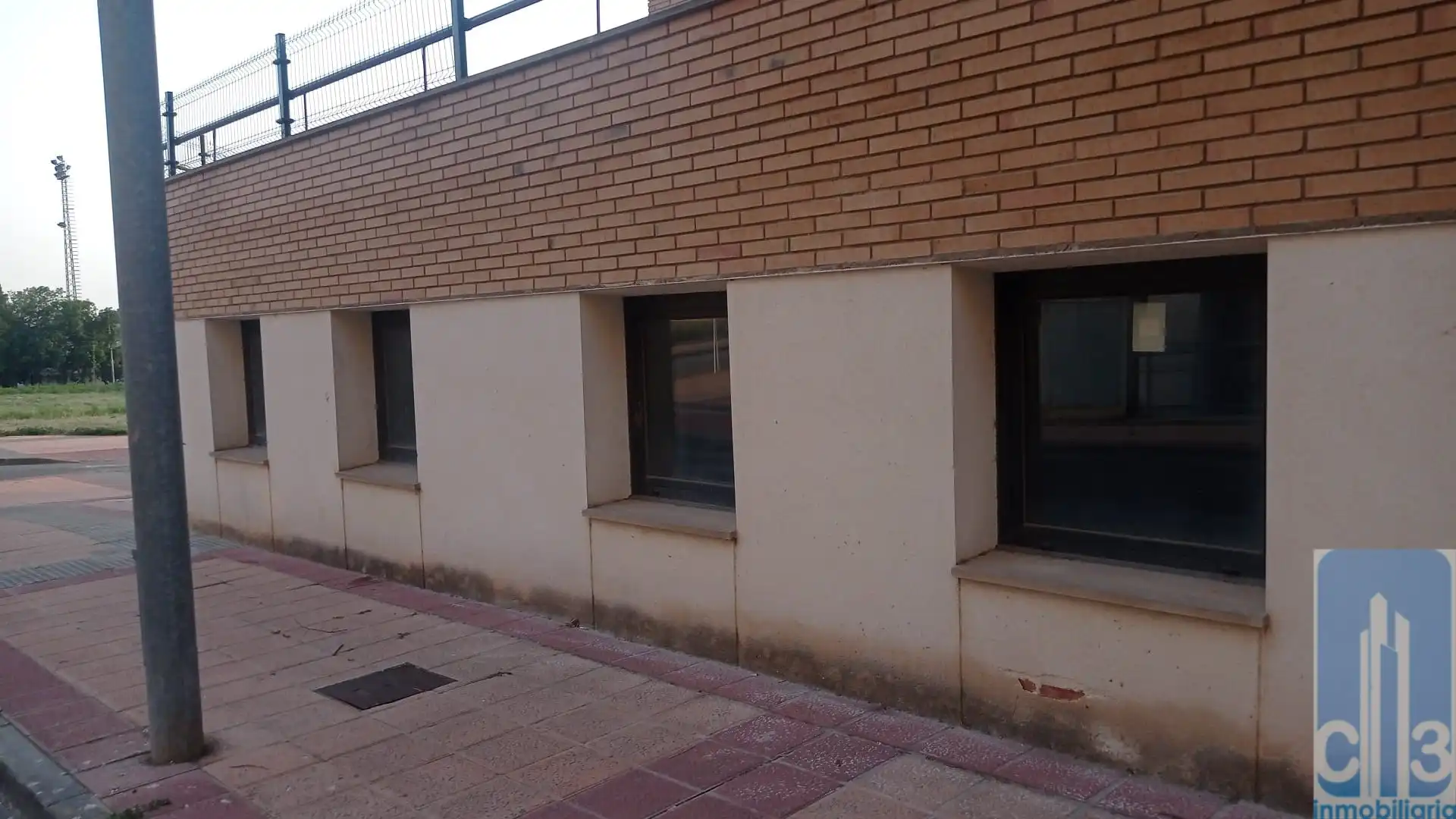 Local comercial en venda a Monzón
