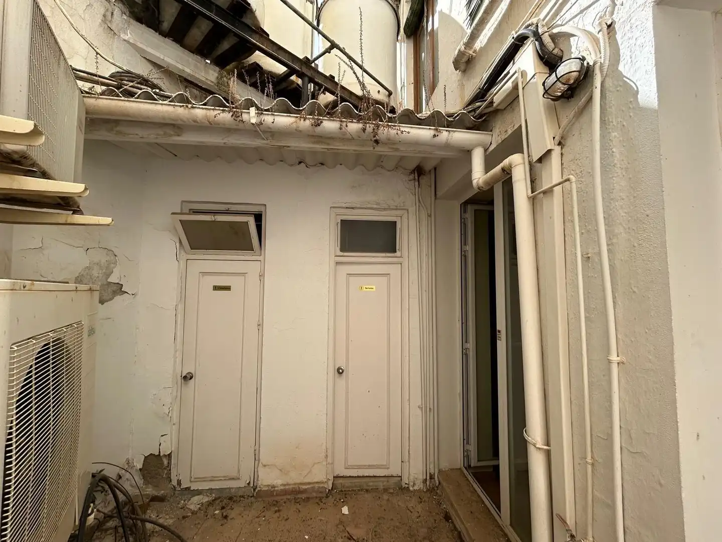 Vista exterior de Edificio en venta en Antequera