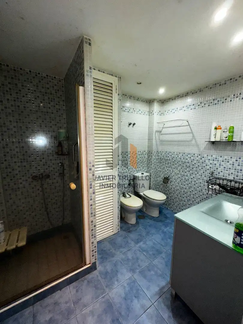 Bathroom of Buildings for sale in Vélez-Málaga