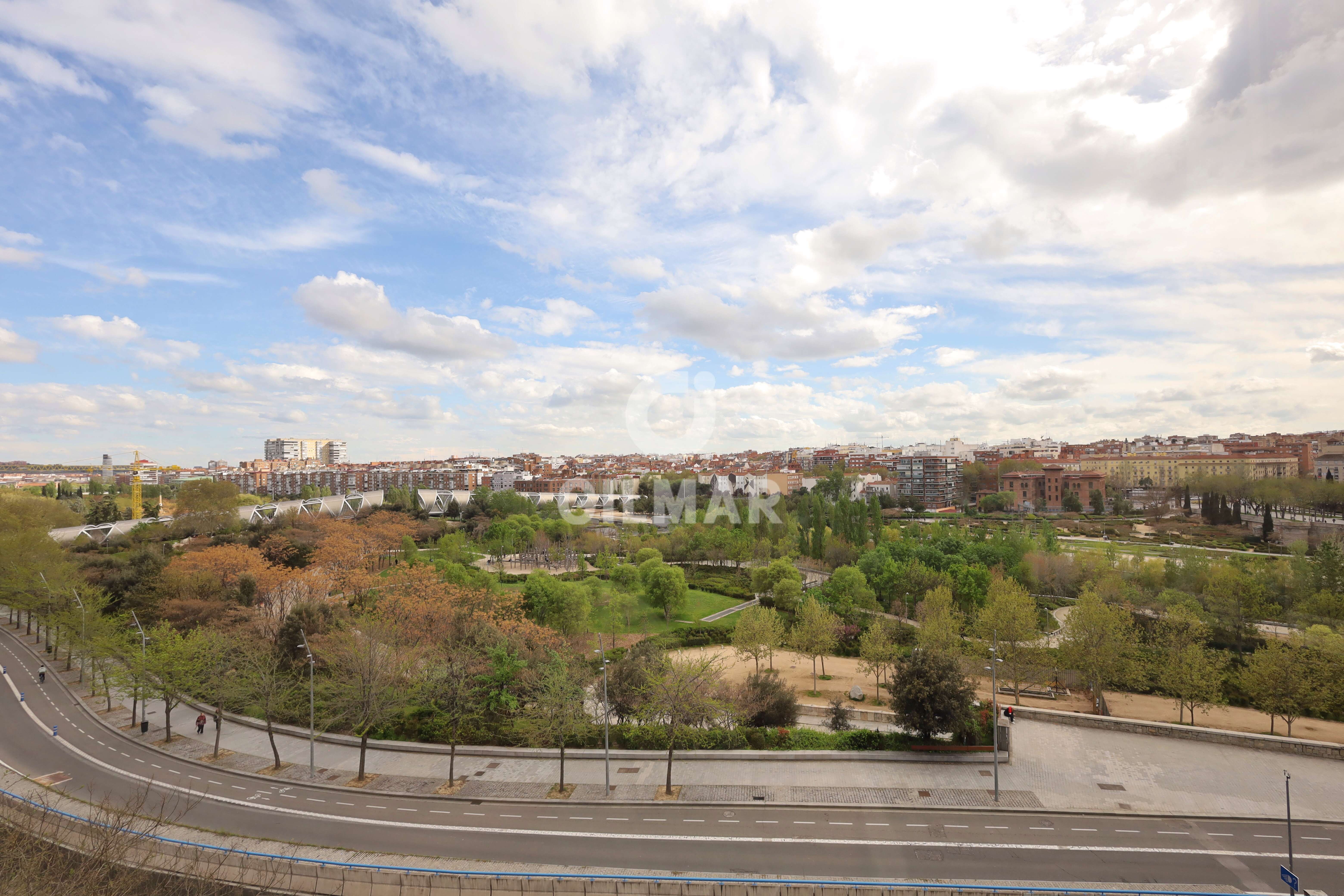 Exterior view of Flat for sale in  Madrid Capital  with Heating and Balcony