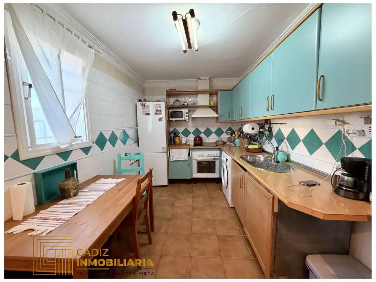 Cuina de Àtic en venda en Cádiz amb Aire condicionat i Terrassa