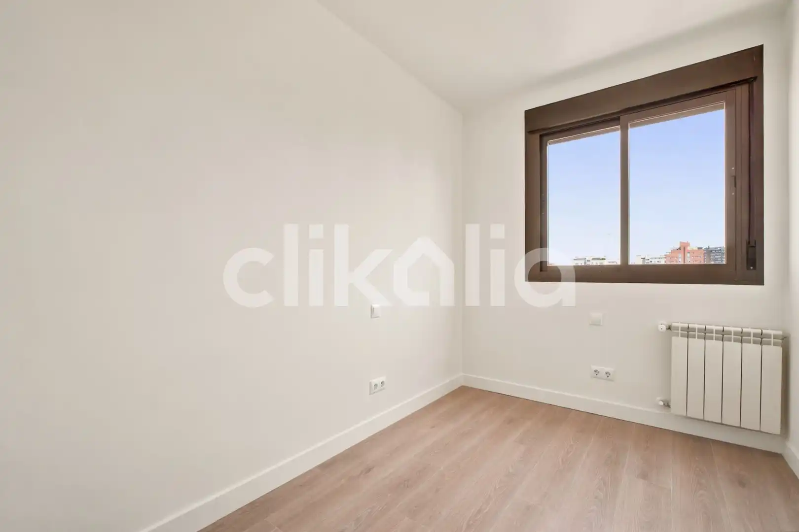 Habitación de Piso en venta en Madrid con Aire acondicionado, Calefacción y Jardín privado