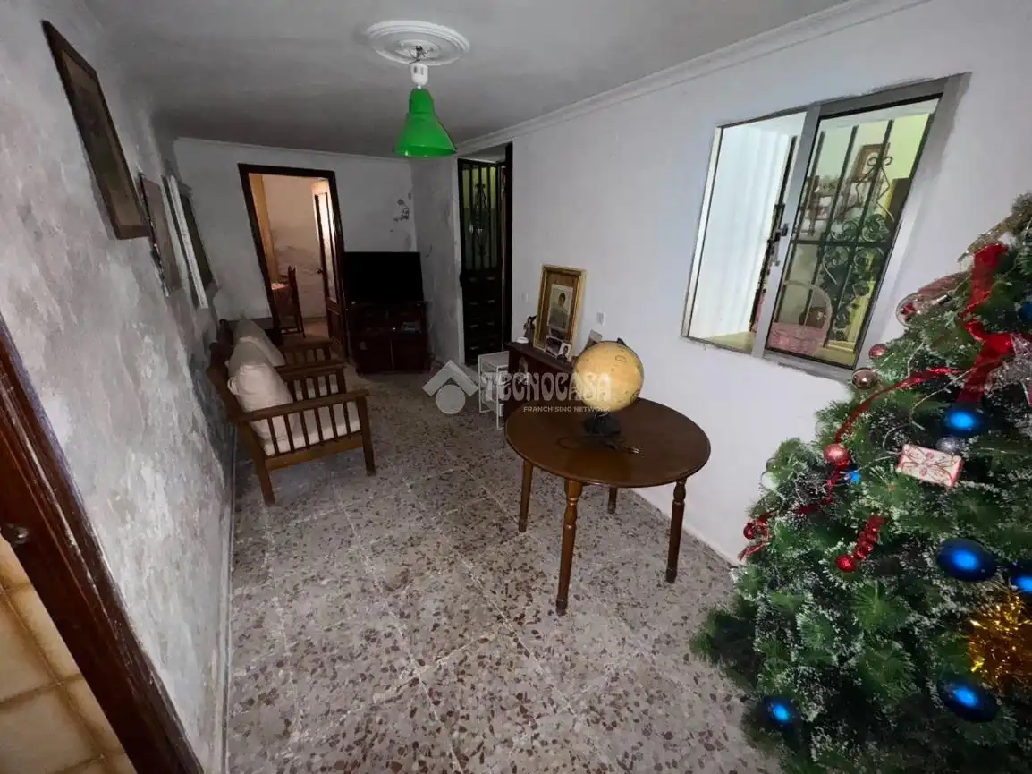 Casa adosada en venda a Écija