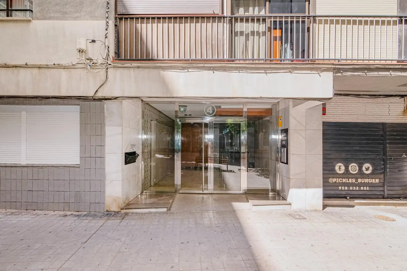 Piso en venta en Granada con Calefacción y Amueblado