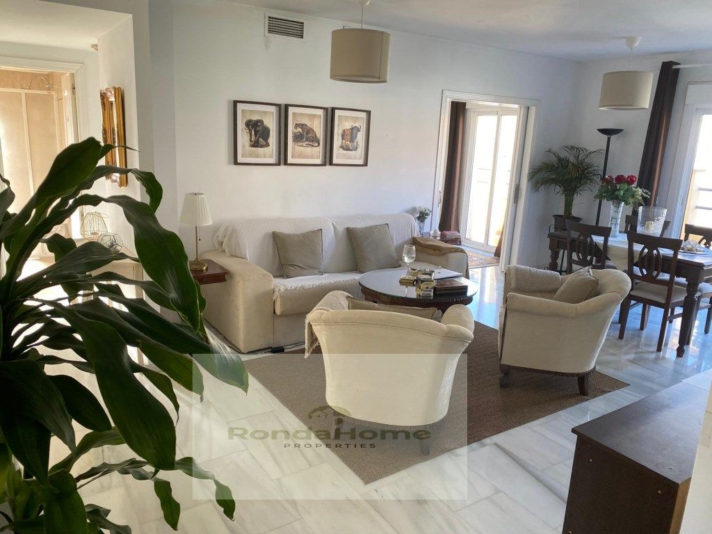 Sala de estar de Ático de alquiler en Torremolinos