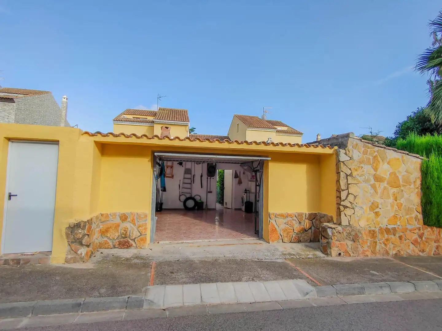 Terraced house with terrace to rent in Alfinach - Los Monasterios, imagen 44