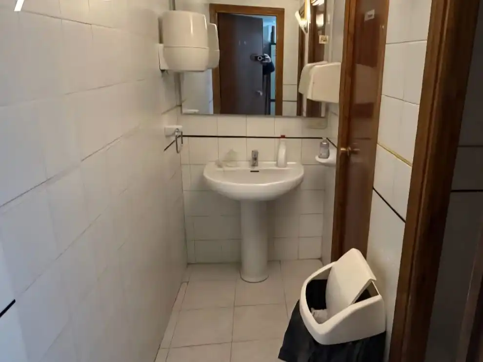 Bathroom of Commercial properties for sale in Cazorla, Jaén