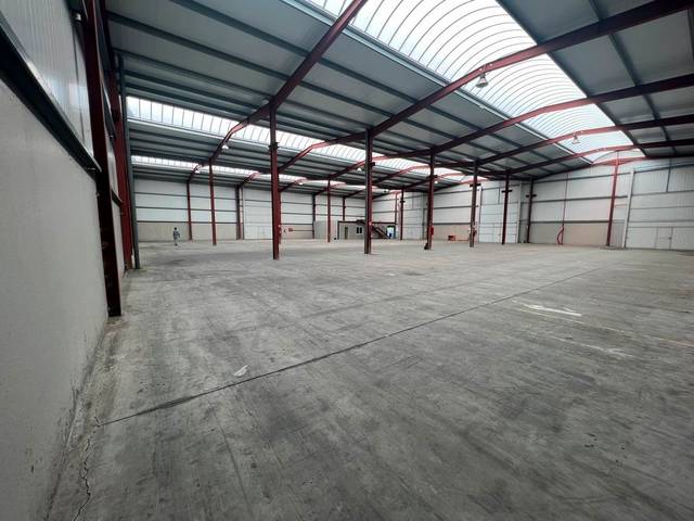 Nave industrial en Alquiler en O Corgo