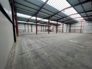 Industriegebäude zur Miete in O Corgo