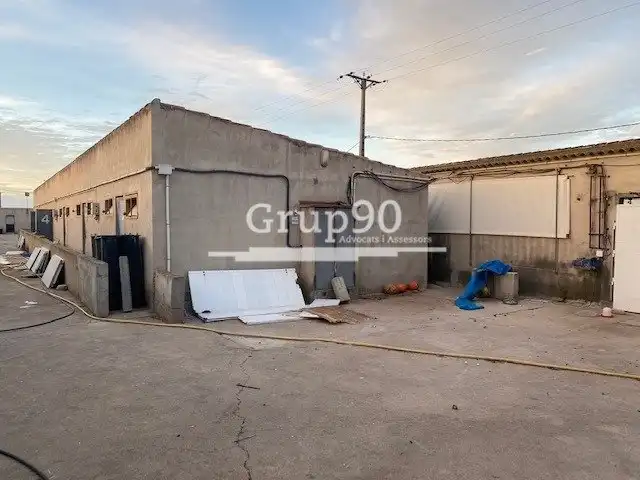 Nau industrial en venda en Santa Bàrbara