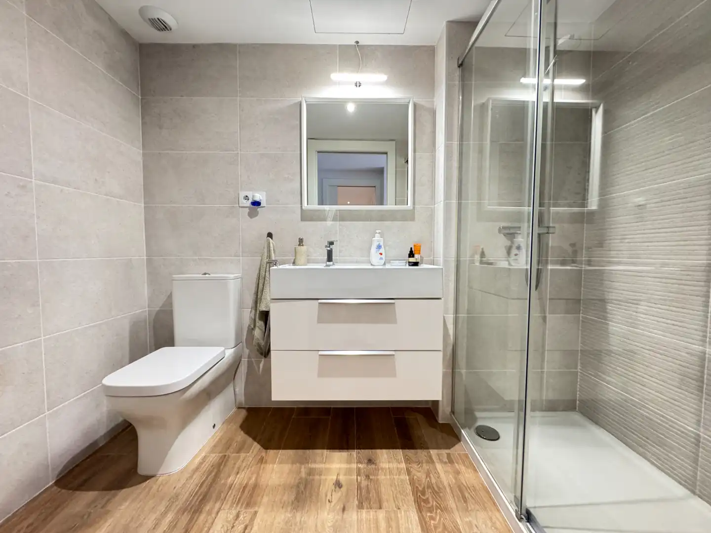 Bathroom of Flat for sale in Cardedeu  with Air Conditioner, Heating and Balcony