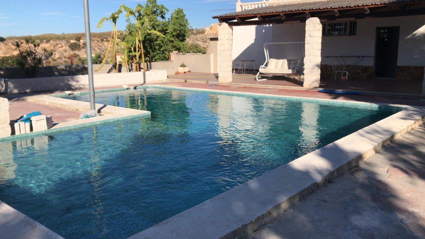 Piscina de Casa o chalet en venta en Elche / Elx con Calefacción, Jardín privado y Piscina