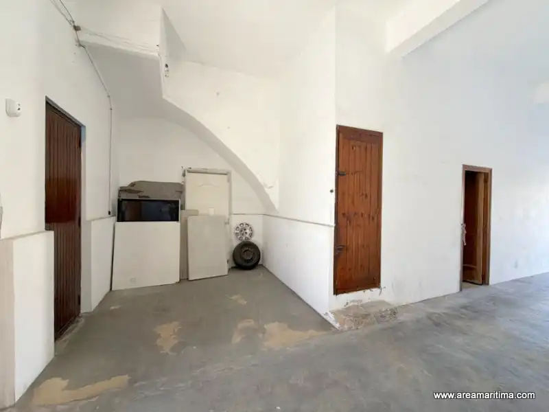 Casa adosada en venta en Valencia con Trastero y Alarma