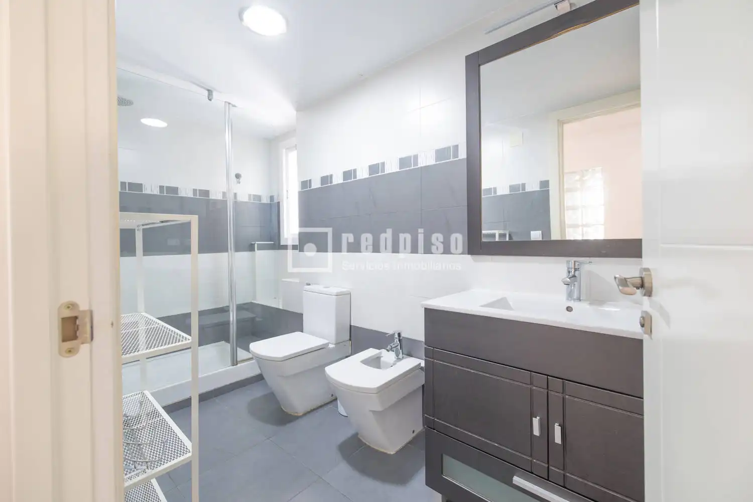Baño de Piso en venta en Madrid con Aire acondicionado, Calefacción y Terraza